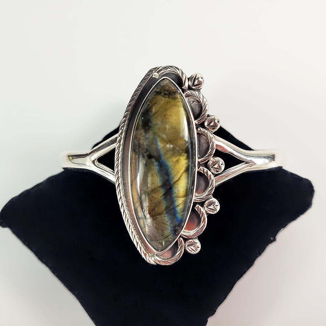 Labradorite and Sterling Silver Bracelet