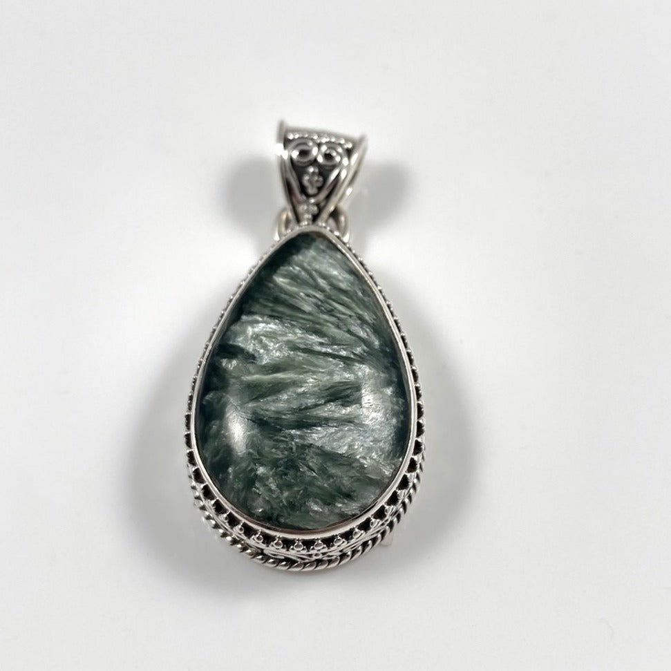 Serpentinite Pendant