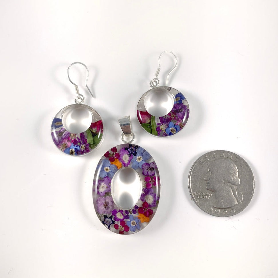 Natural Flowers Resin Pendant & Earring Set