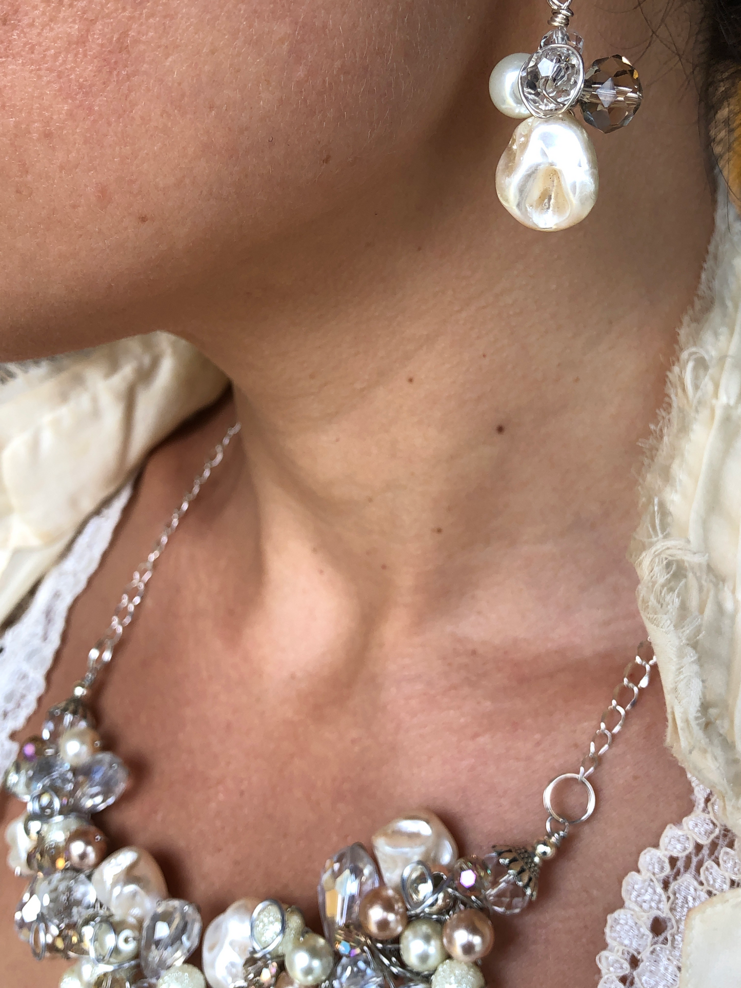 Necklace- Pearl, Crystal, & Gold