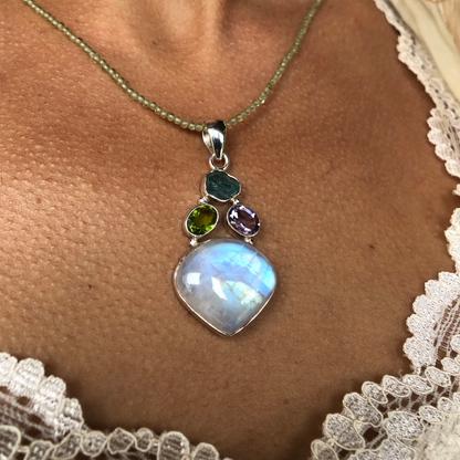 Pendant- Moonstone