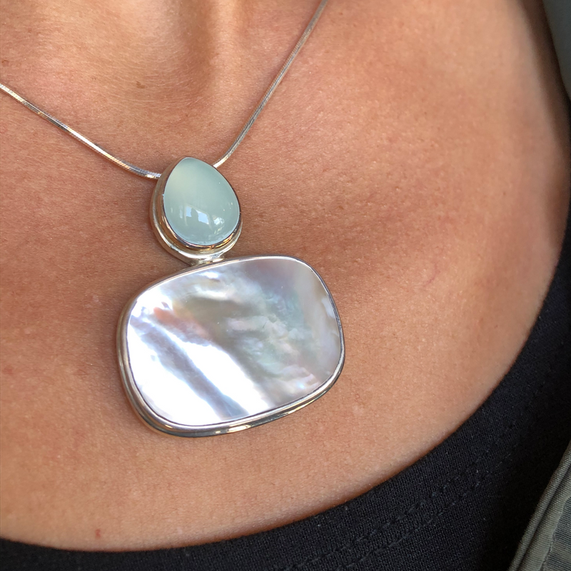 Royal Blue Chalcedony & Mother of Pearl Pendant Necklace
