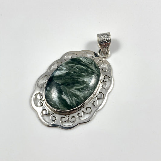 Serpentinite Pendant