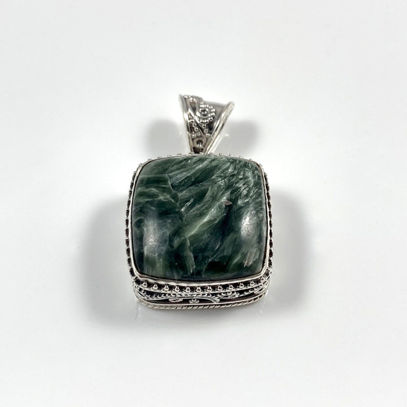 Serpentinite Pendant