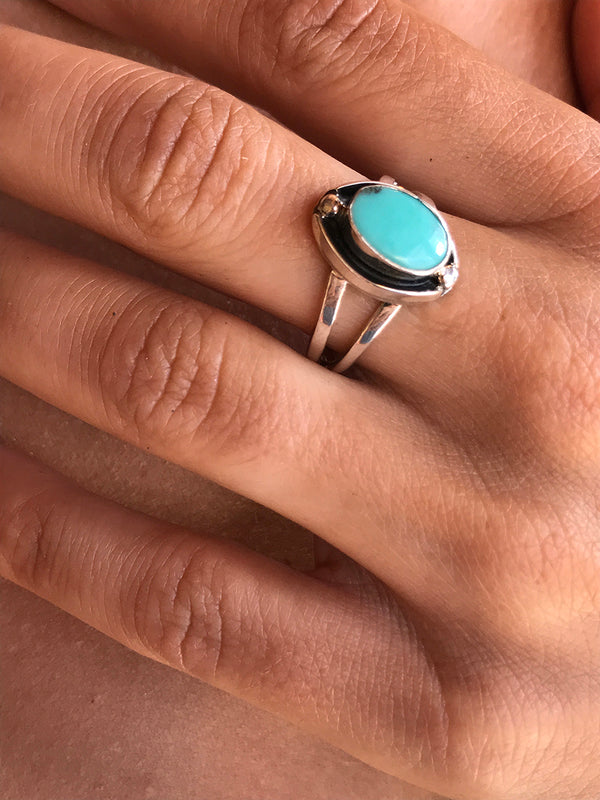 Sterling Silver & Turquoise RIng