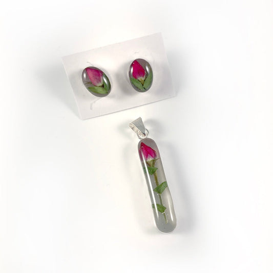 Natural Flowers Resin Pendant & Earring Set