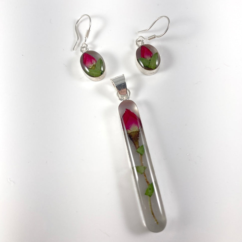 Natural Flowers Resin Pendant & Earring Set