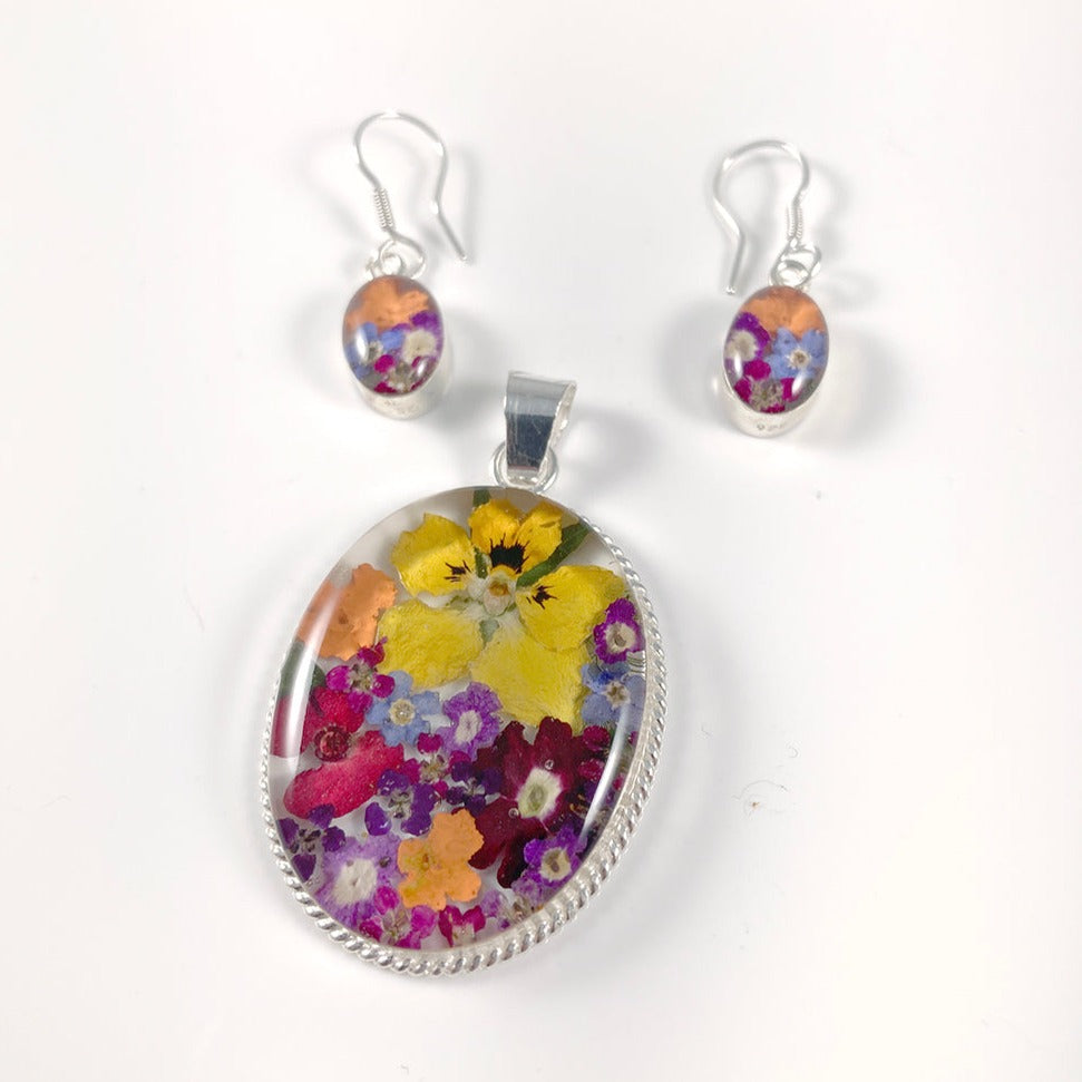 Natural Flowers Resin Pendant & Earring Set