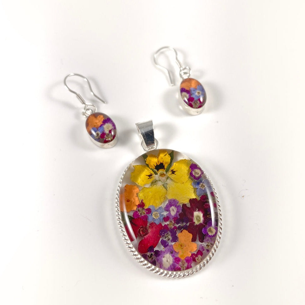 Natural Flowers Resin Pendant & Earring Set