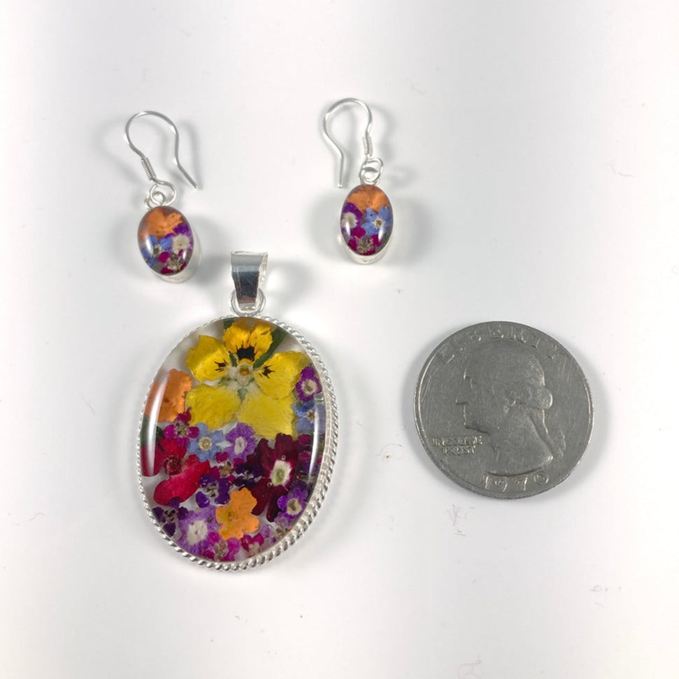 Natural Flowers Resin Pendant & Earring Set