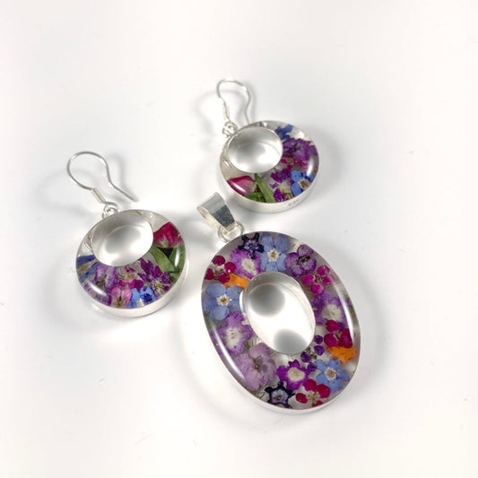 Natural Flowers Resin Pendant & Earring Set