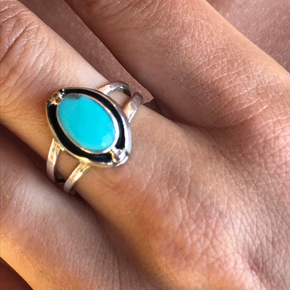 Sterling Silver & Turquoise RIng